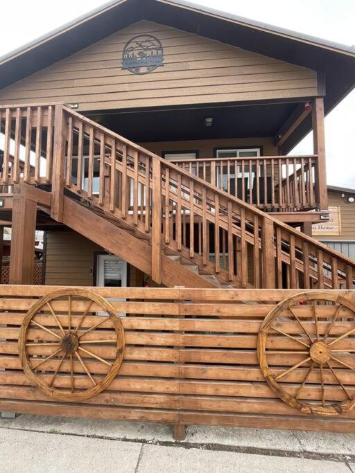 Parkway Yellowstone Guest House Apartment #3 가디너 외부 사진